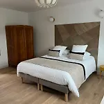 Le Domaine De La Vallee 3*