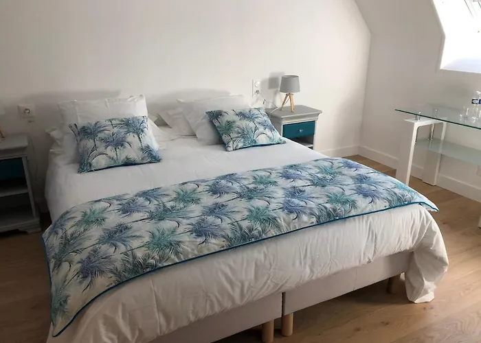 D'hotes Le Domaine De La Vallee Bed & Breakfast 3*