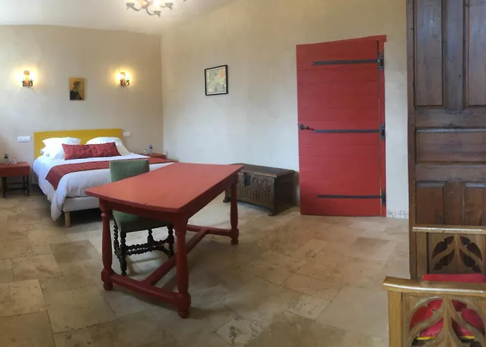 D'hotes Le Domaine De La Vallee Bed & Breakfast 3*